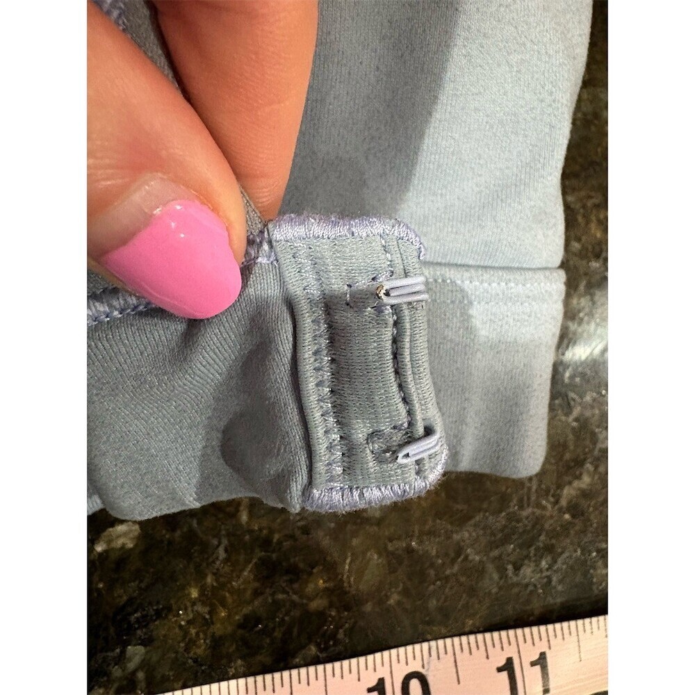 Under Armour Sports Bra Womens Size M Gray Purple Racerback High Support - Picture 7 of 8